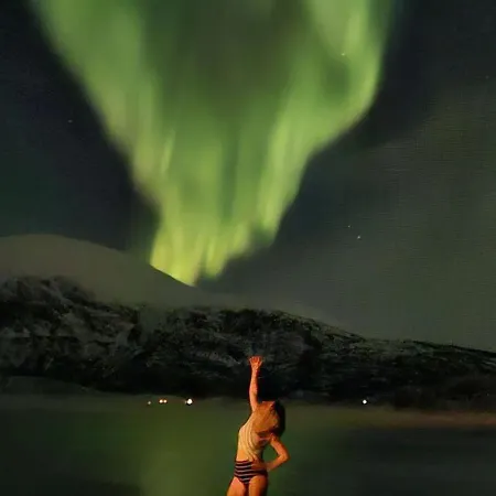 Senja Jovika In The Heart Of Mallangen * Jovik