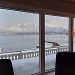 Senja Jovika In The Heart Of Mallangen Apartamento Jovik